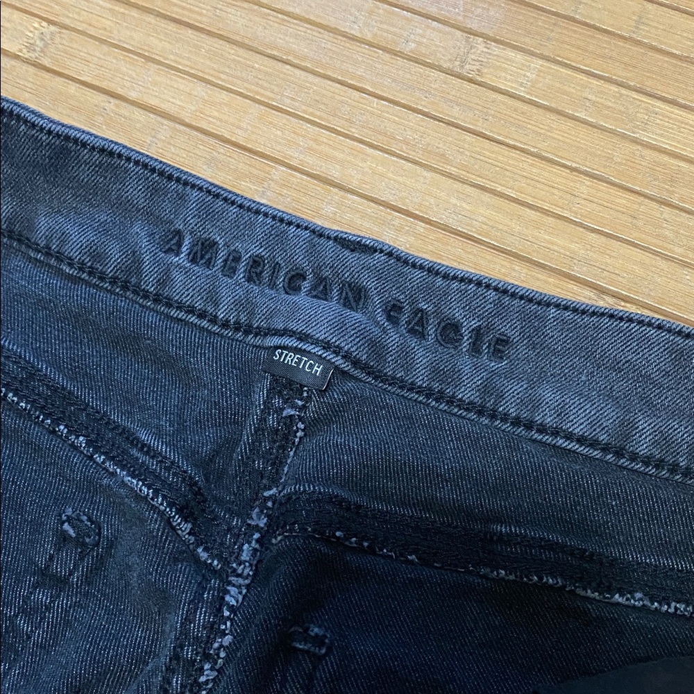 American Eagle Curvy Mom Jeans - Picture 2 of 5